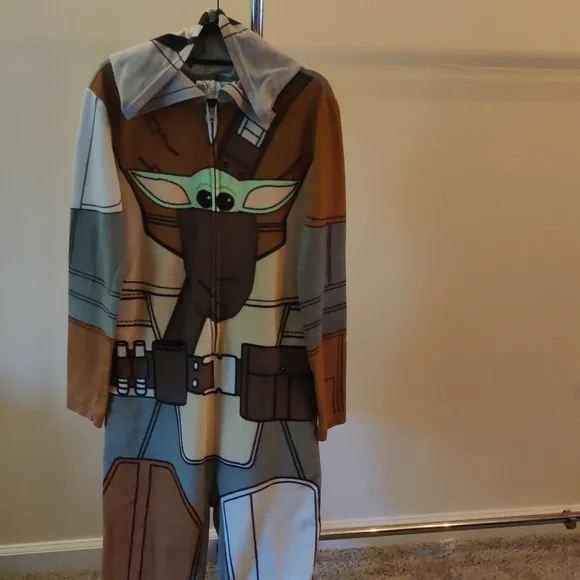 Star Wars Yoda Onesie Size: S - Picture 3 of 4